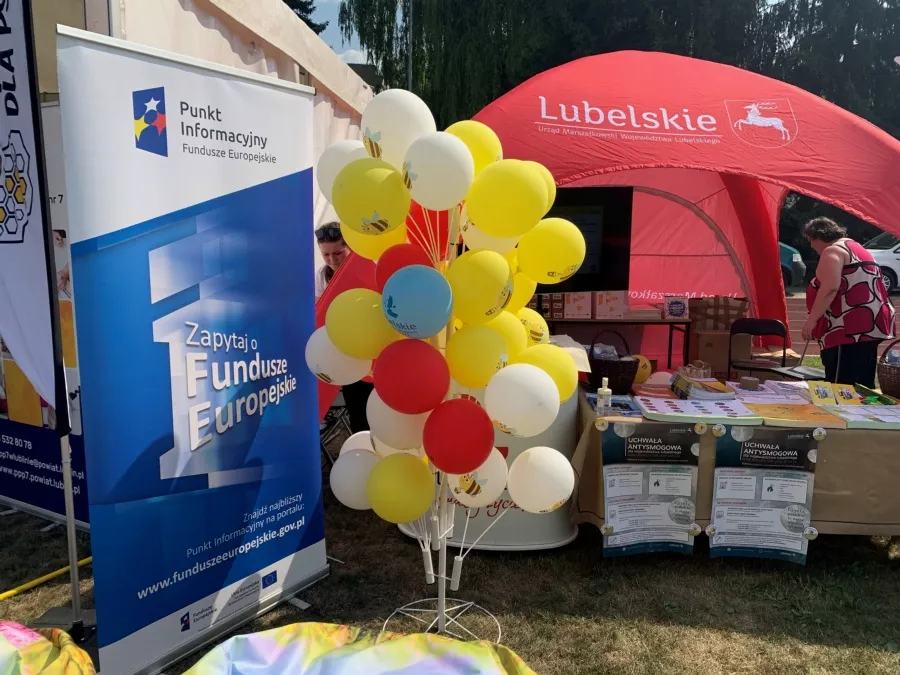 Konferencja Edukacyjna z okazji 20 rocznicy przystąpienia Polski do Unii Europejskiej Temat Konferencji: Nowe Trendy w Edukacji: Nauczanie przy Użyciu Programów Multimedialnych i Platform Edukacyjnych Online